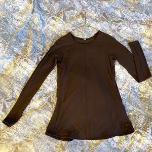Lululemon long sleeve shirt.